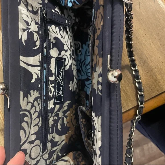 Elegant Navy Vera Bradley Quilted Women's Bag - Picture 8 of 10